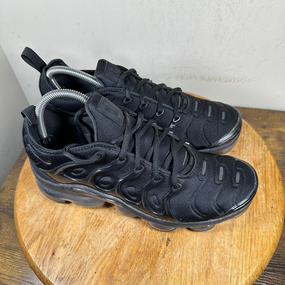 Nike Air VaporMax Plus Triple Black Womens DH1063-001 Running Shoes Size 9.5
